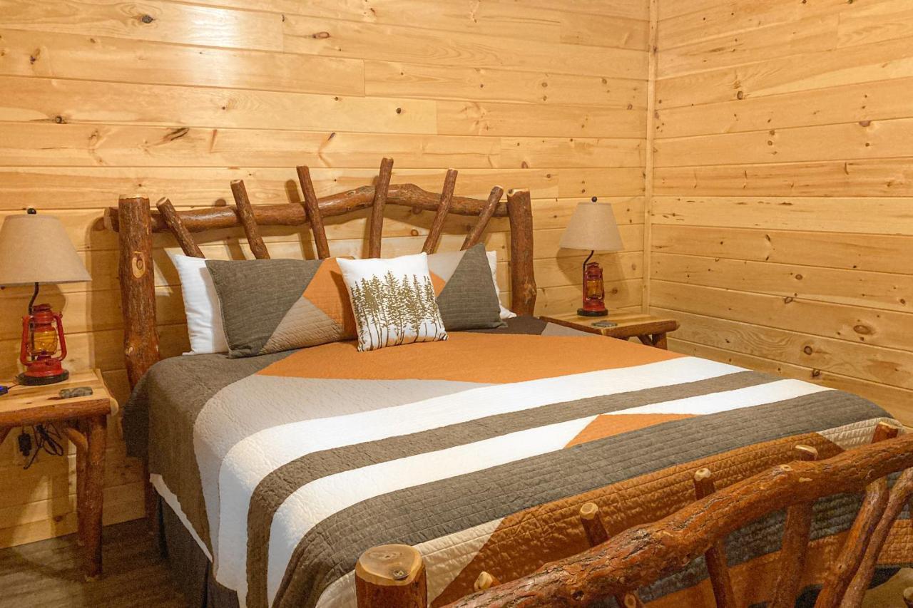 The Lazy Bear Pigeon Forge Exterior foto